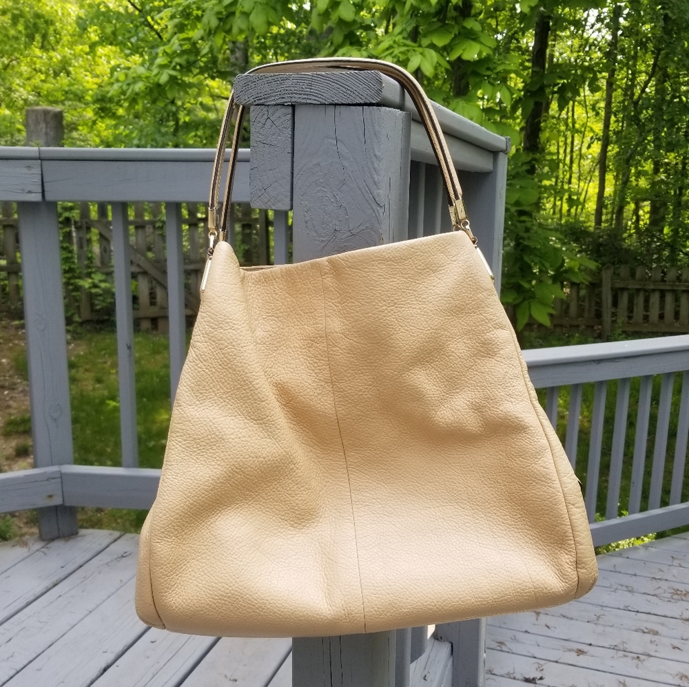 Nwot Coach - image 1